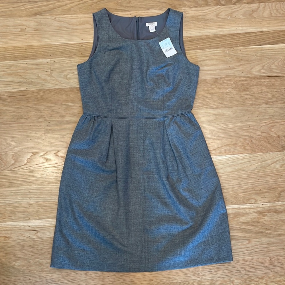 New pleated wool flannel shift dress, size 2, NWT